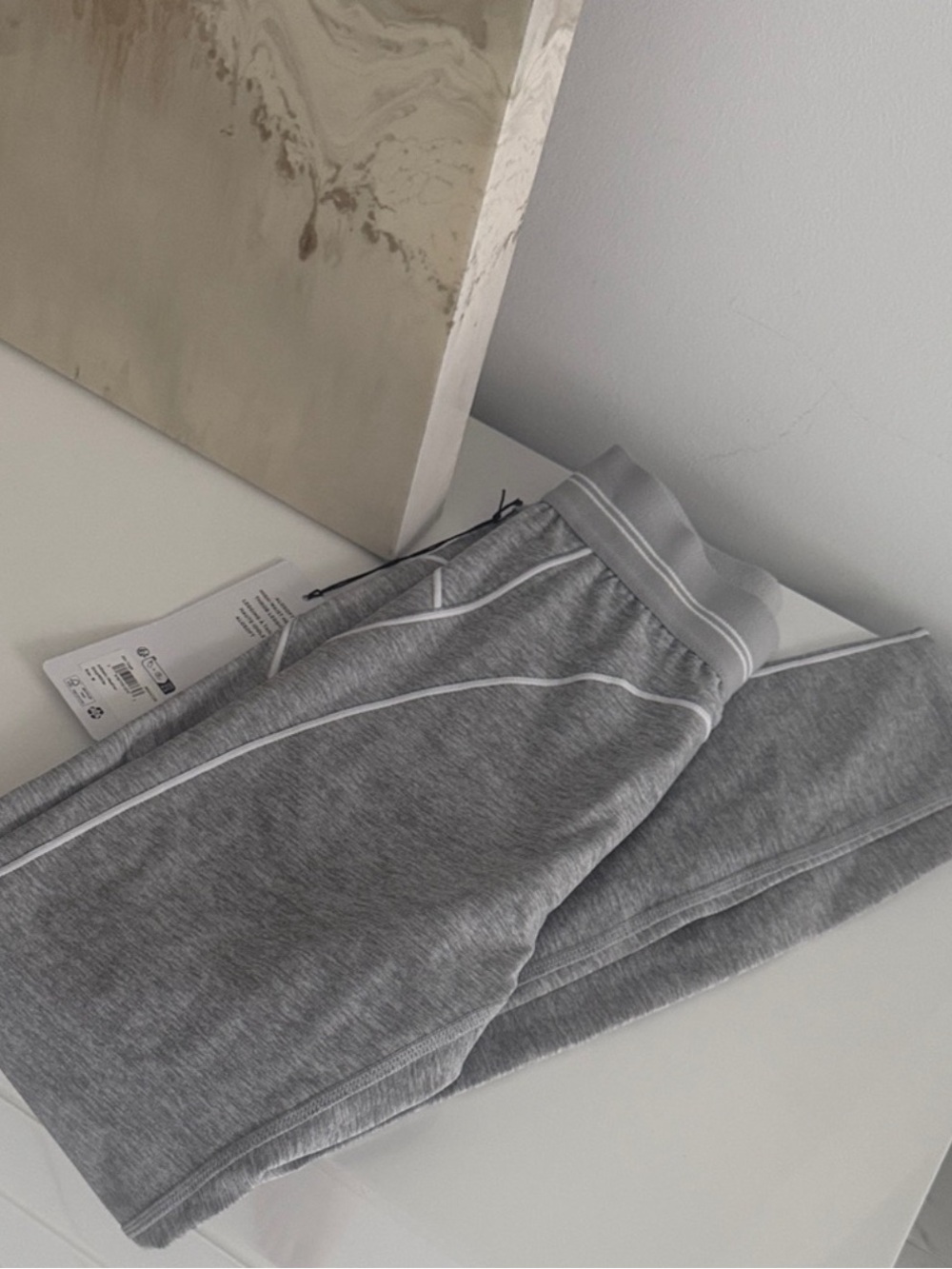New alo yoga leggings - Picture 3 of 5